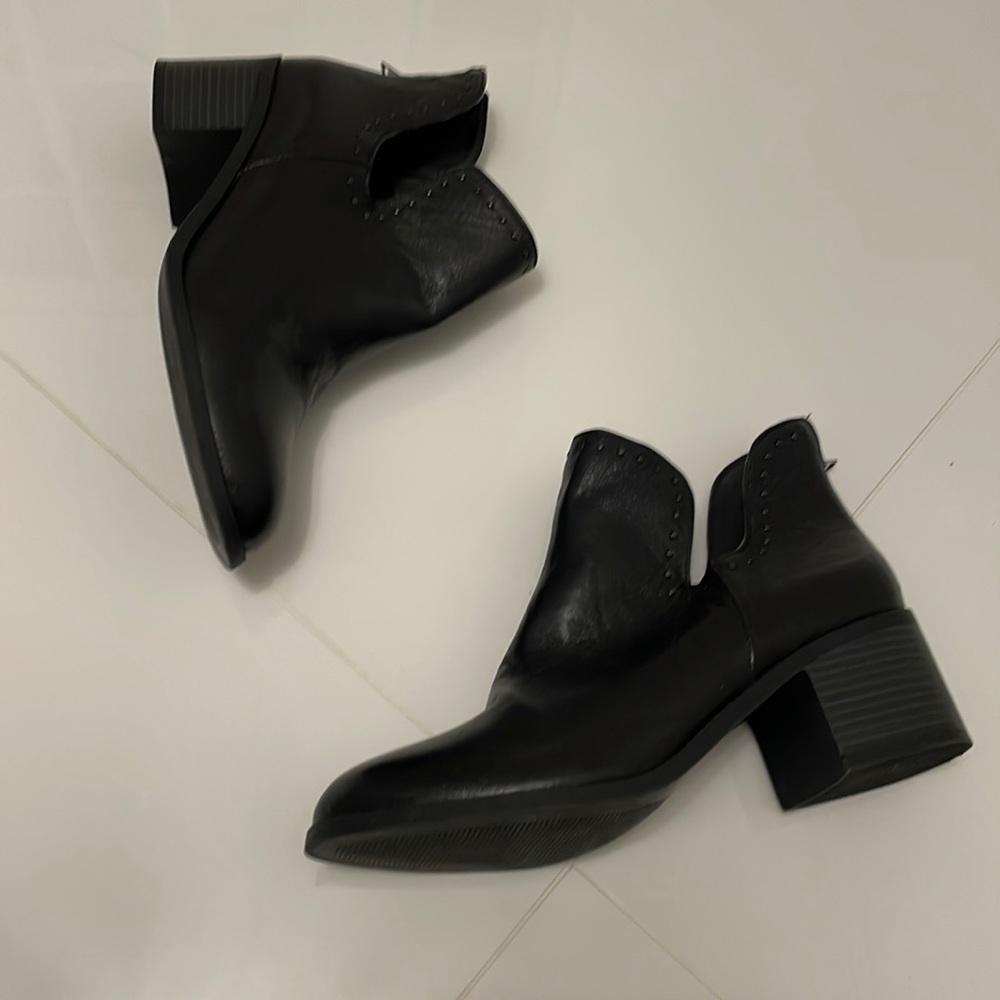 Steve Madden Digits Studded Leather Block Heel Ankle Boots